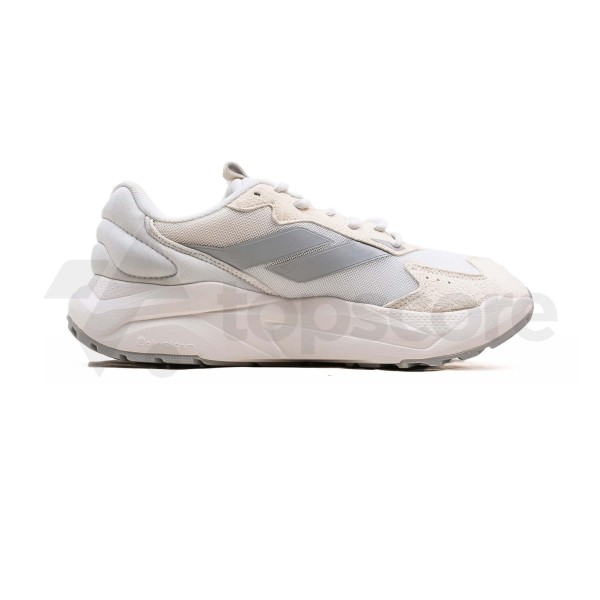 mills_revolt_edge_white_light_grey_810_0.jpg