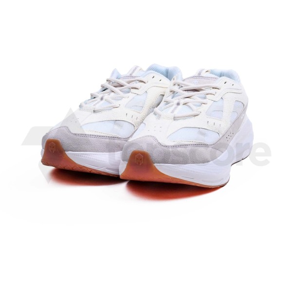 mills_revolt_hyper_alpha_white_gum_865_1.jpg