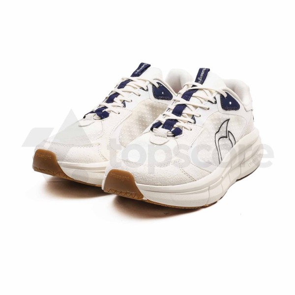 ortuseight_bremen_off_white_220_1.jpg