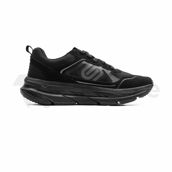 unerd_fly_racer_blackout_754_0.jpg