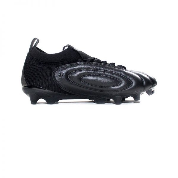 SPECS BARRICADA FUERZA ELITE FG TRIPLE BLACK