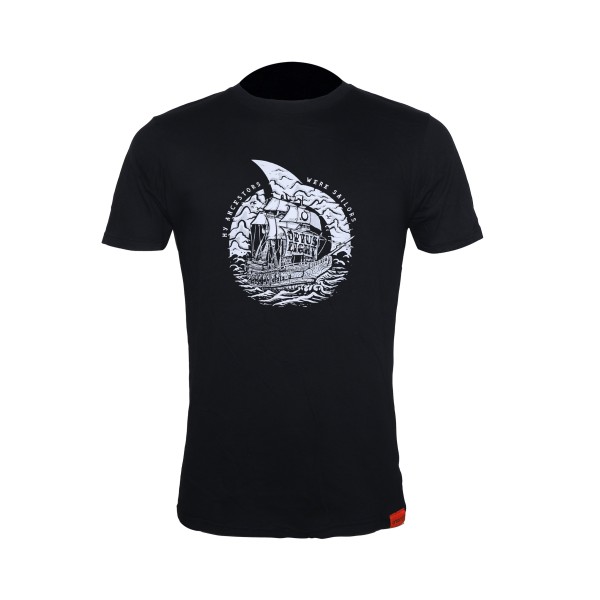 ORTUSEIGHT SAILORS T-SHIRT BLACK