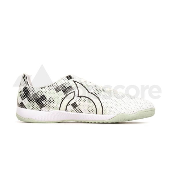 ORTUSEIGHT QUADRA IN WHITE BLACK