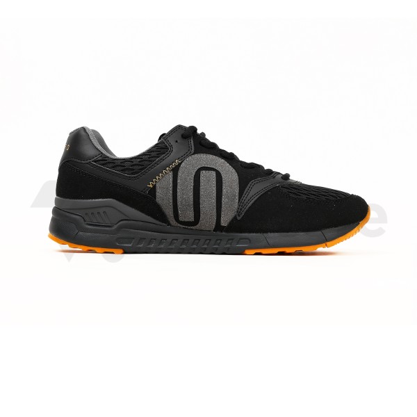 UNERD DHIGH JET BLACK
