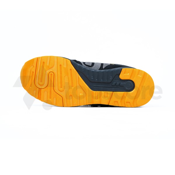 UNERD DHIGH JET BLACK