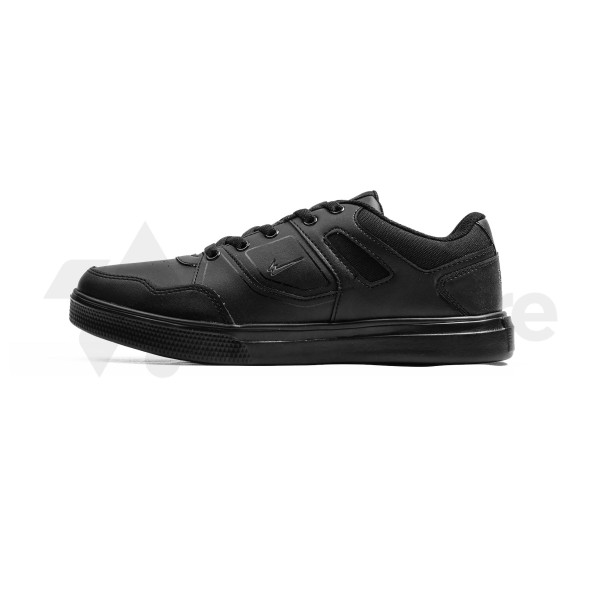 EAGLE BZR GROOVE HITAM HITAM