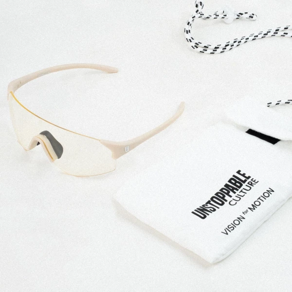 UNSTOPPABLE CULTURE FLASH LIGHT YELLOW FISH